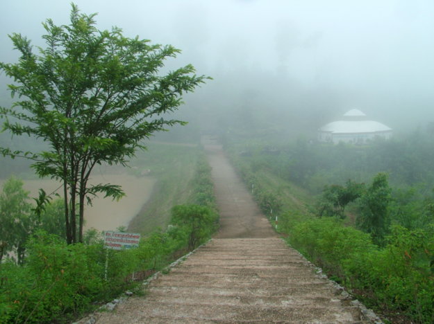 foggy-mountain